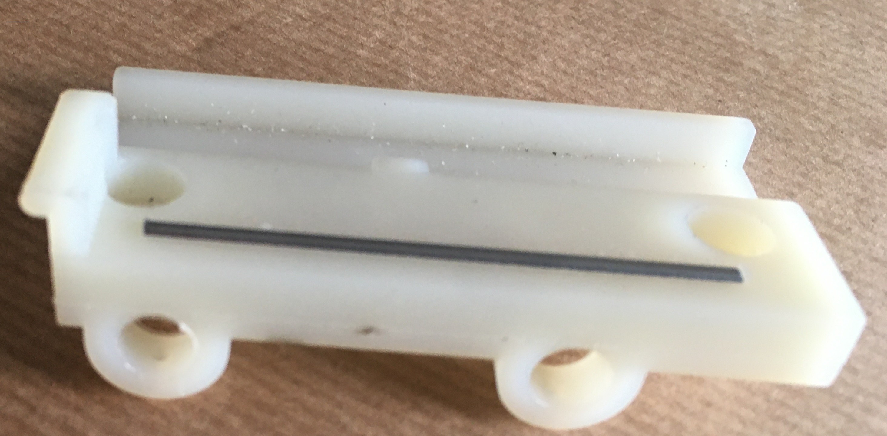 15011210-2 VARGEL MERKEZLEME KIZAĞI SAĞ ADAPTÖRÜ