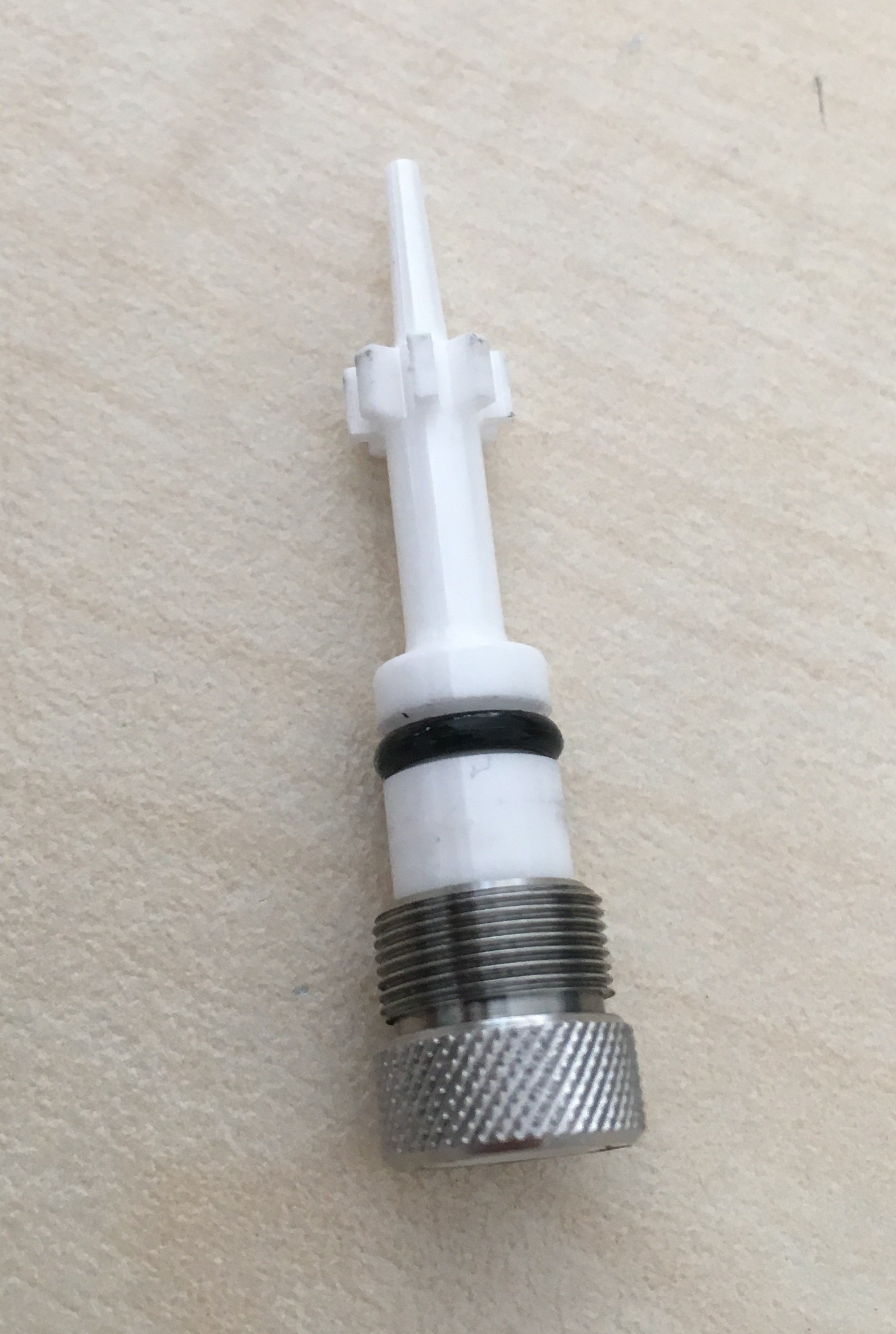 673D24-70 NOZÜL