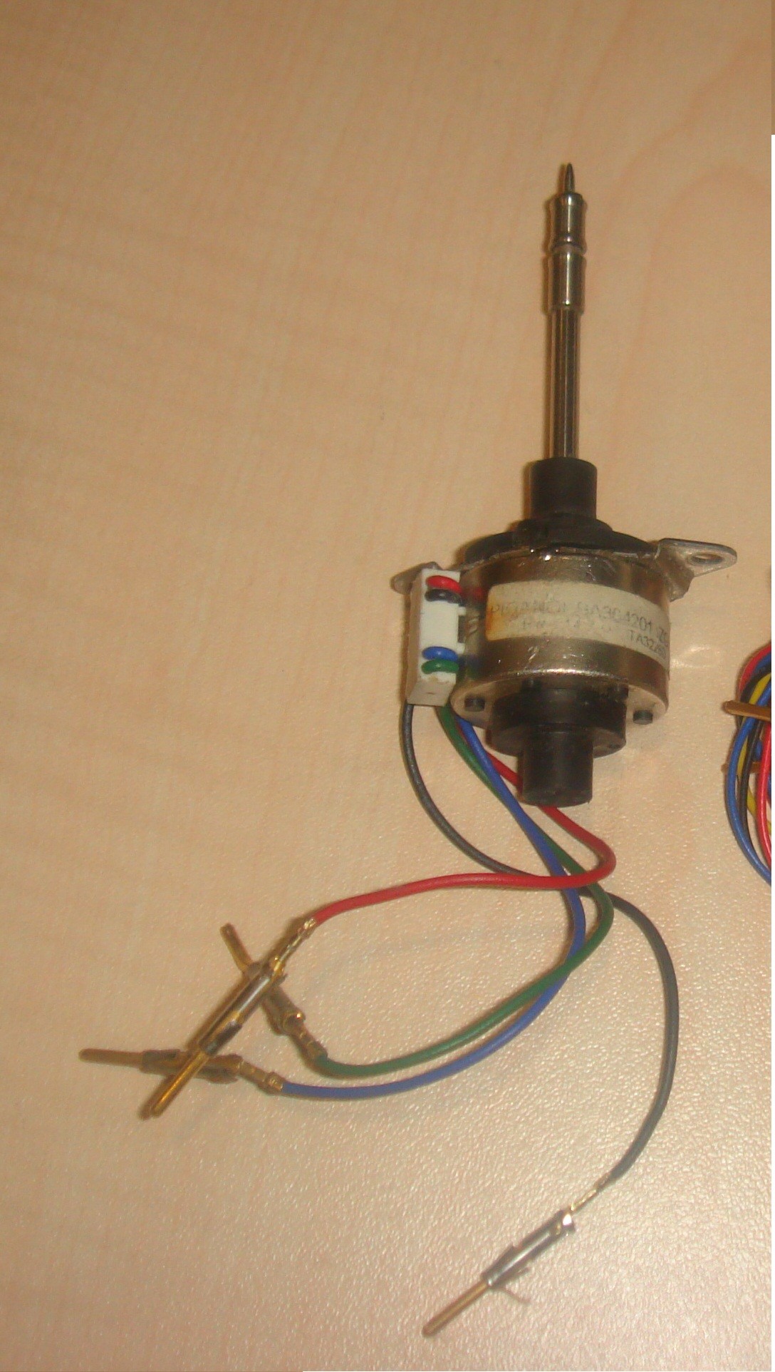 BE 300706 ELCA MOTORU